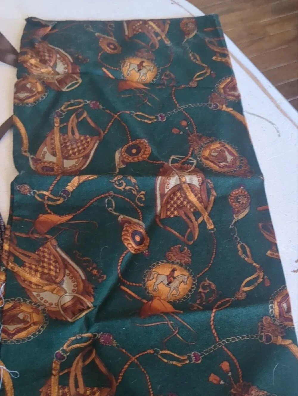 Green Equestrian-Print Tie Wine Bag